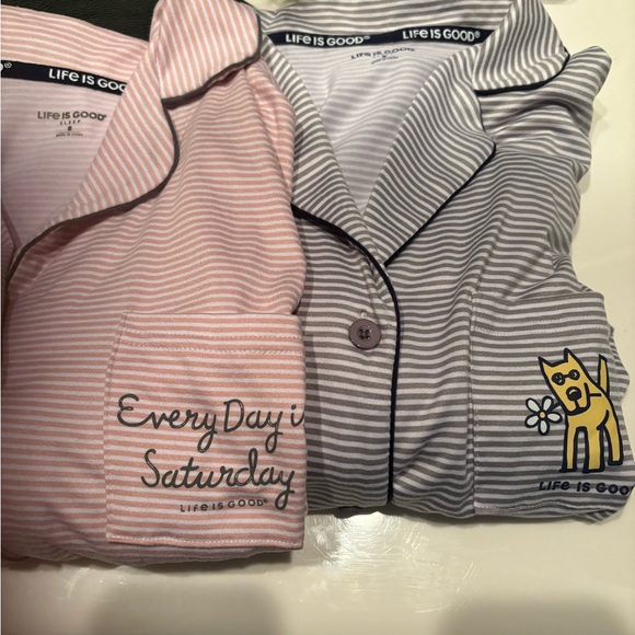 Life Is Good Other - Life Is Good bundle of 2 robes pink and blue small